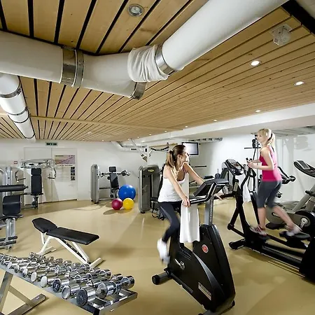 Golfhotel Les Hauts De & Otel Gstaad