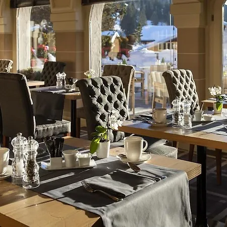 Golfhotel Les Hauts De & Hotel Gstaad