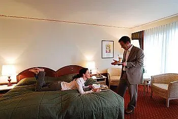 Hotel Golfhotel Les Hauts De & 4*