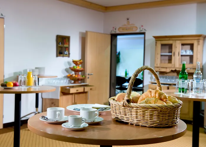 Golfhotel Les Hauts De & 4* גשטאט